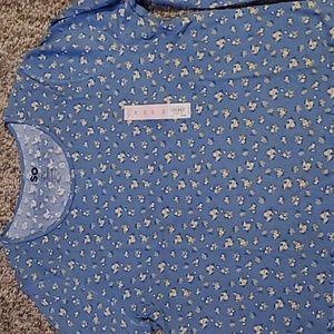 SO BRAND WOMENS JUNIOR PLUS SIZE BLUE FLORAL THERMAL TOP PLUS SIZE 3X